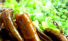 清炒鱔糊