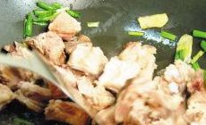 土豆燒排骨