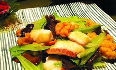 黃耳木耳生菜梗炒斑塊